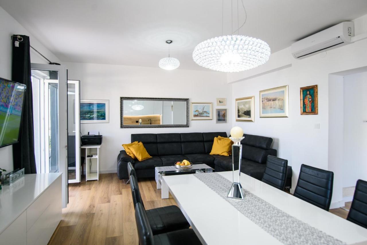 Aurora Seaview Apartment Mlini Bagian luar foto