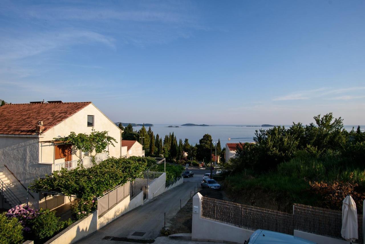 Aurora Seaview Apartment Mlini Bagian luar foto