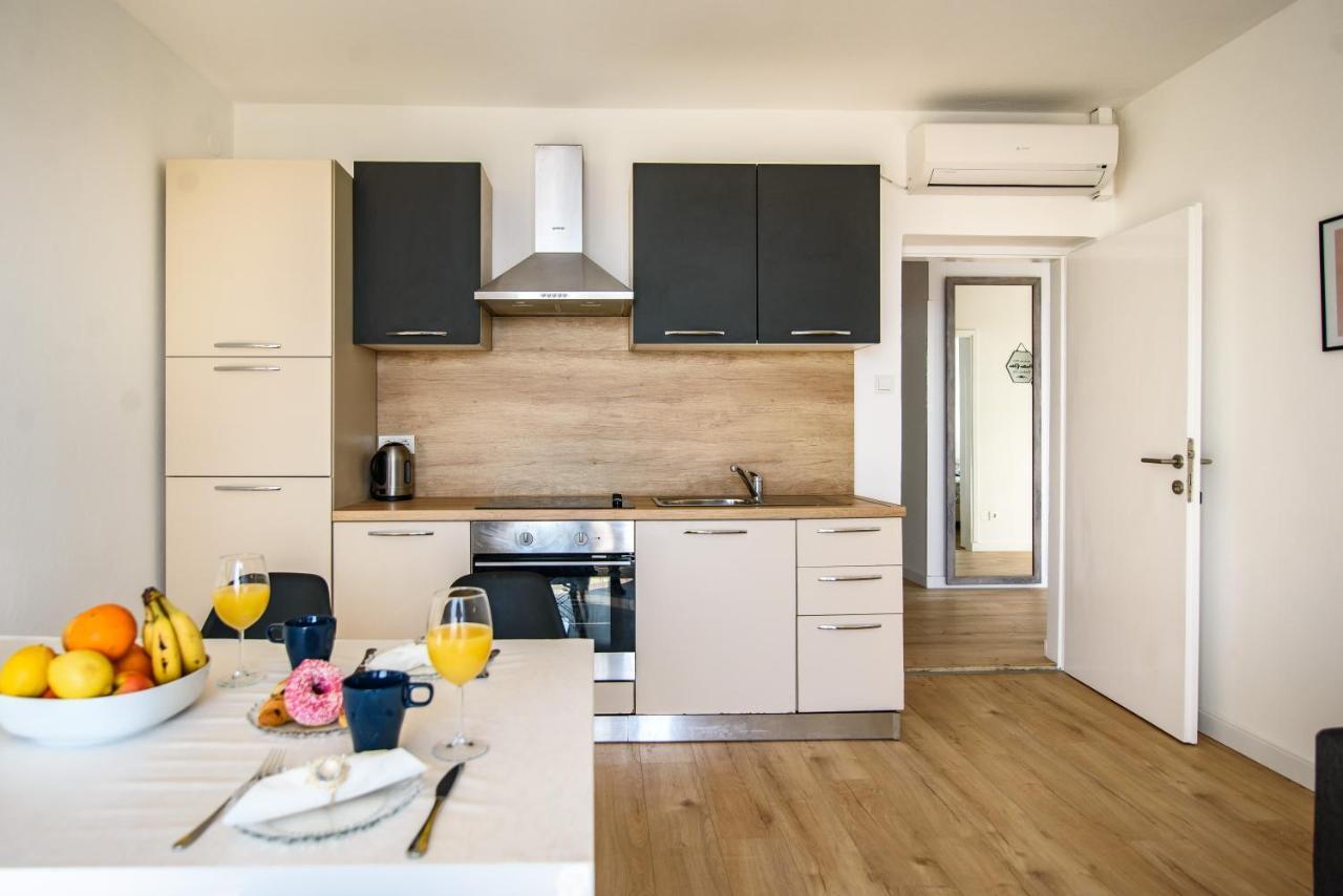 Aurora Seaview Apartment Mlini Bagian luar foto