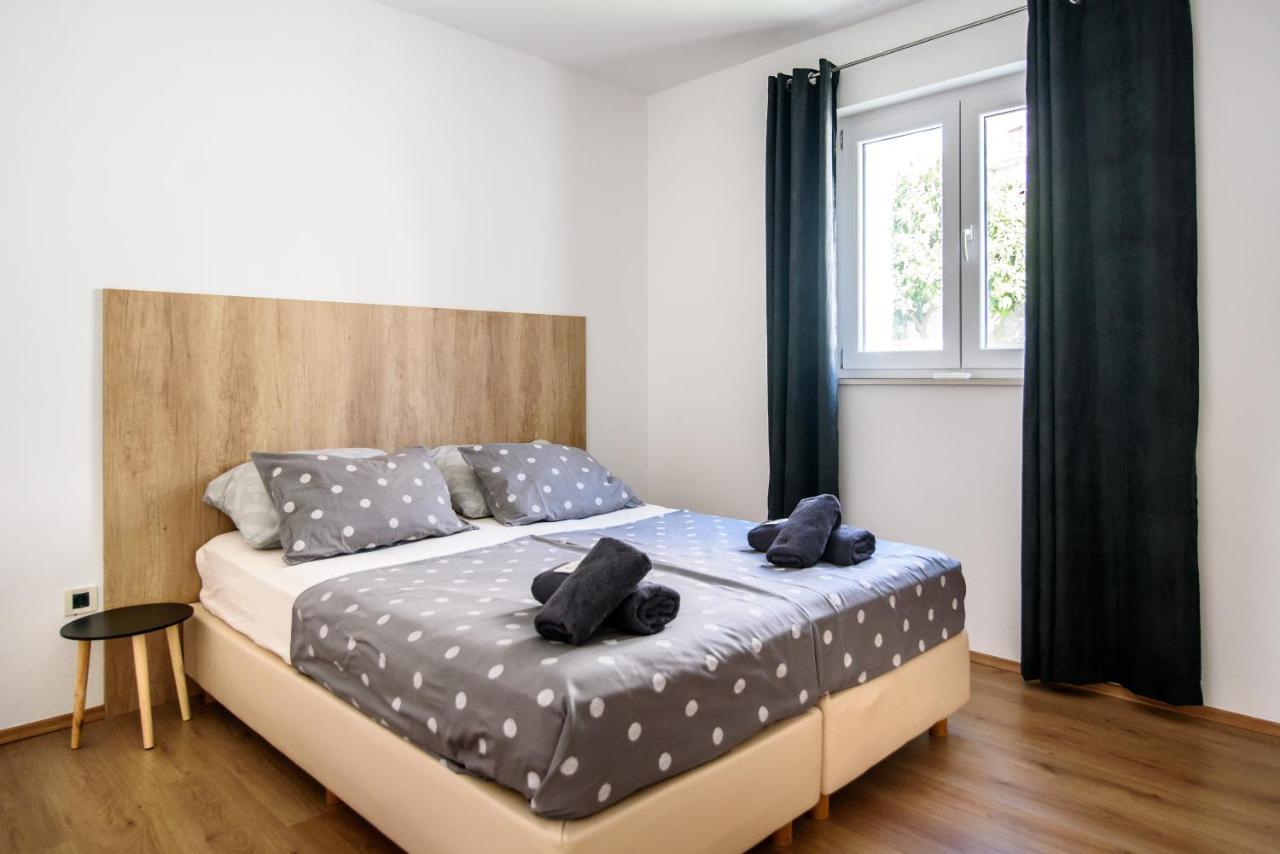 Aurora Seaview Apartment Mlini Bagian luar foto