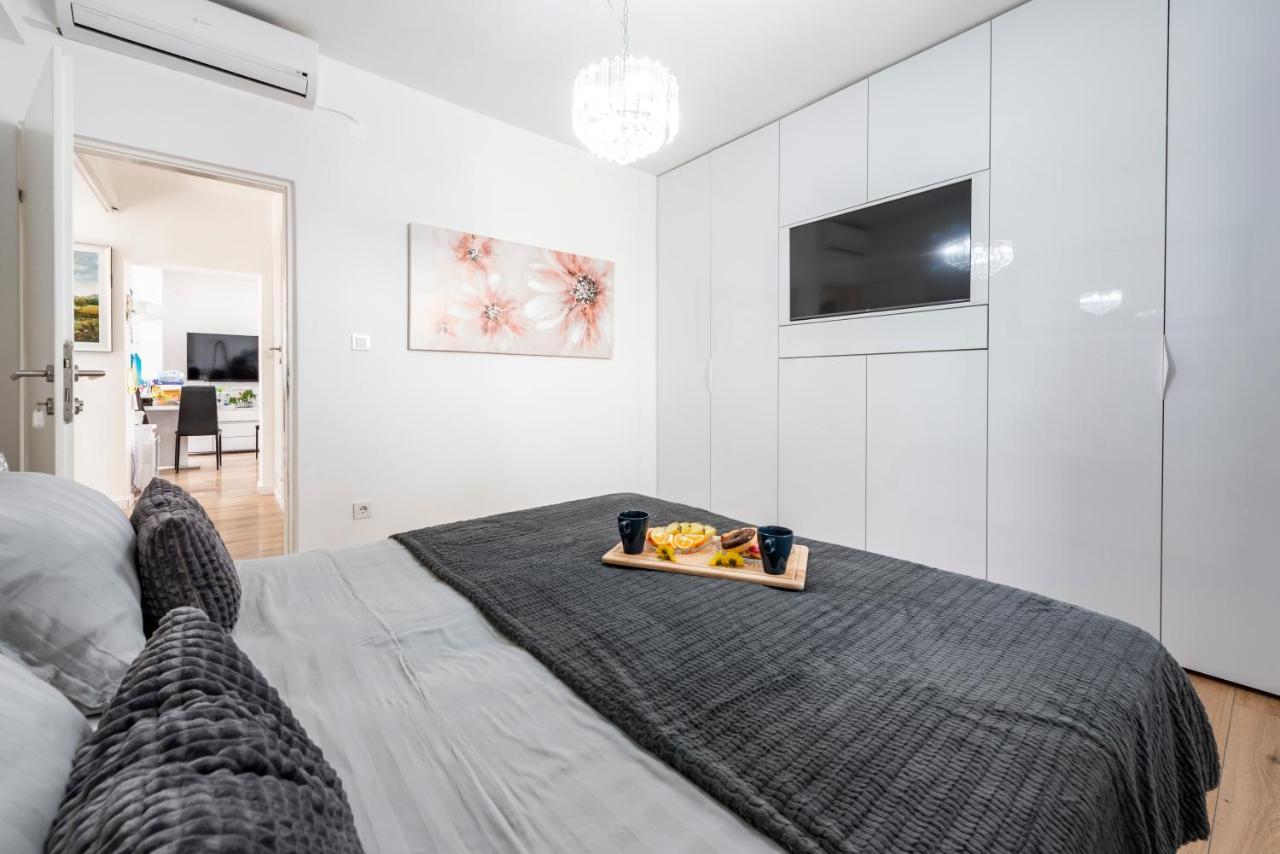 Aurora Seaview Apartment Mlini Bagian luar foto